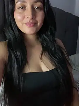 Snapshot of vellaAngel chatting on 12-15-24, 03:45 vellaAngel online show from 12-15-24, 03:45