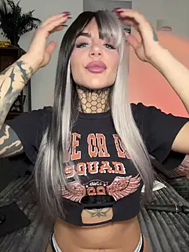 LexiCoco online show from 03-25-26, 04:02