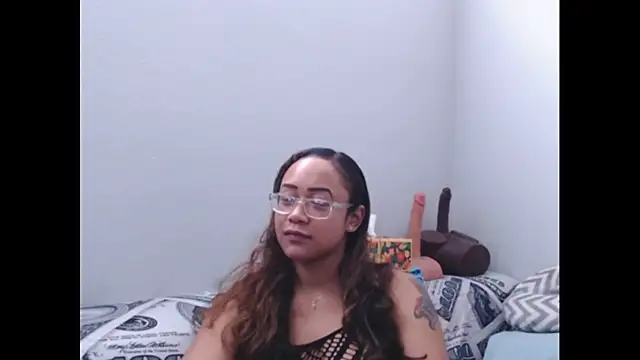 RylHoneyy online show from 03-18-26, 07:06