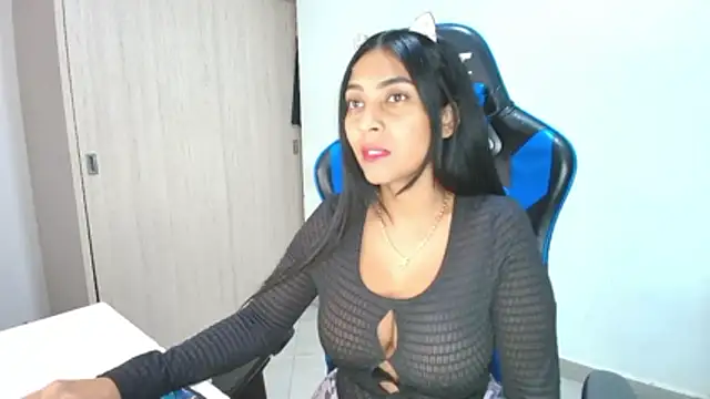 sophiax-x online show from 11-22-25, 04:33