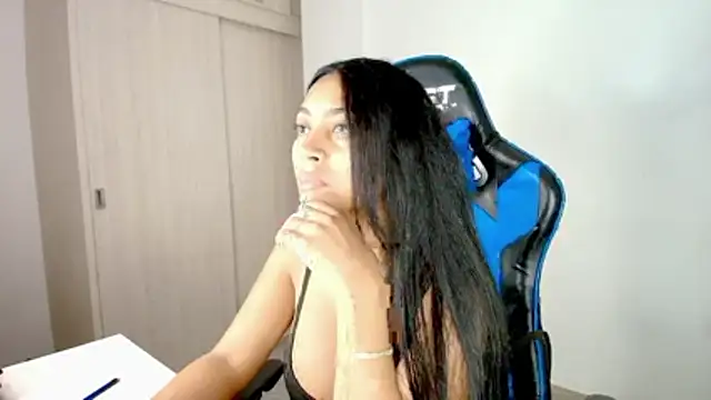 sophiax-x online show from 01-08-26, 02:52