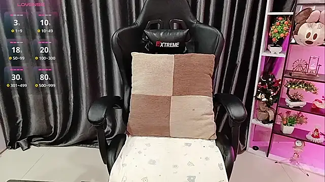 Yuki-yio online show from 10-23-25, 01:16