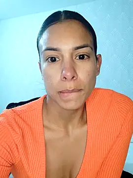 Snapshot of Angelinalombardi_ chatting on 09-19-25, 12:45 Angelinalombardi online show from 09-19-25, 12:45