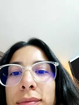 Snapshot of Angelinalombardi_ chatting on 11-07-25, 01:16 Angelinalombardi online show from 11-07-25, 01:16