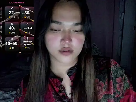 Snapshot of MoaningKylie chatting on 06-25-26, 05:34 MoaningKylie online show from 06-25-26, 05:34