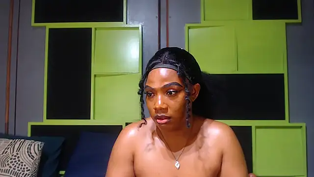 Snapshot of SexyAssDivaxxx chatting on 10-17-25, 05:32 SexyAssDivaxxx online show from 10-17-25, 05:32