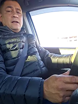 Snapshot of Yedriserna chatting on 10-31-25, 01:23 Yedriserna online show from 10-31-25, 01:23