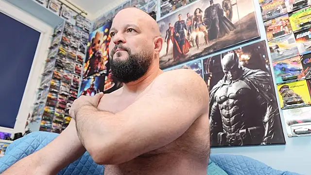 Muscle Bear online show from 04-10-26, 06:18