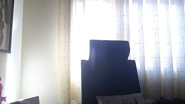 Snapshot of TonyComa chatting on 10-24-25, 09:38 TonyComa online show from 10-24-25, 09:38