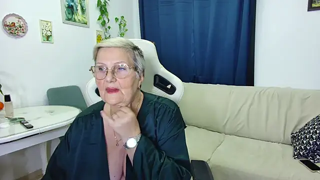 Selenna57 online show from 01-05-26, 06:55