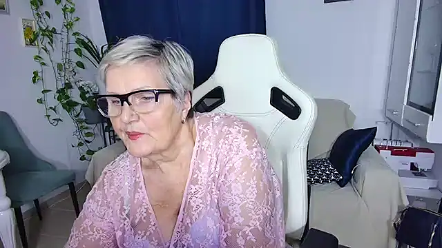 Selenna57 online show from 01-17-26, 06:44