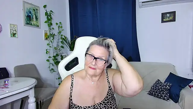 Selenna57 online show from 02-02-26, 06:17