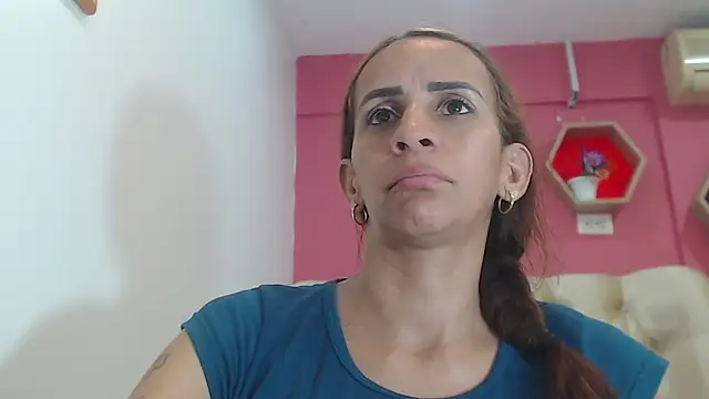 Amber Moore online show from 11-24-25, 11:26