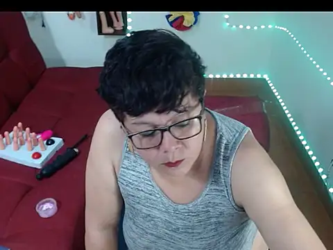 angelitolove727 online show from 07-06-26, 01:57