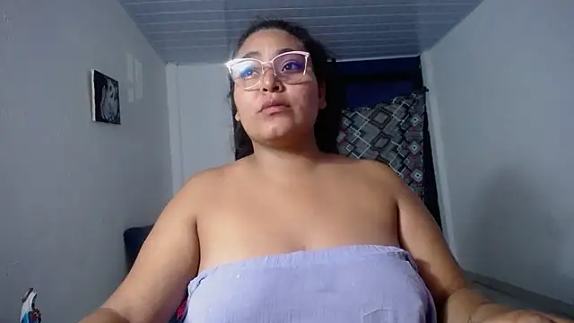 sirena 15 online show from 09-19-25, 05:09