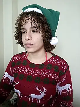 Snapshot of EmmaMelissa0521 chatting on 12-09-24, 01:45 EmmaMelissa0521 online show from 12-09-24, 01:45