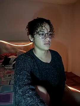 Snapshot of EmmaMelissa0521 chatting on 01-24-25, 04:27 EmmaMelissa0521 online show from 01-24-25, 04:27