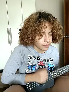 Snapshot of EmmaMelissa0521 chatting on 02-06-25, 04:58 EmmaMelissa0521 online show from 02-06-25, 04:58