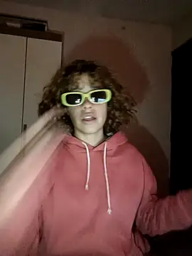 Snapshot of EmmaMelissa0521 chatting on 03-07-25, 12:37 EmmaMelissa0521 online show from 03-07-25, 12:37