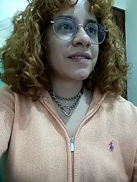 Snapshot of EmmaMelissa0521 chatting on 09-28-25, 01:11 EmmaMelissa0521 online show from 09-28-25, 01:11