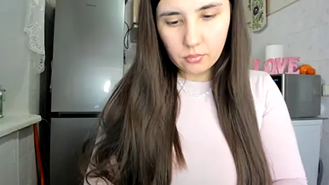 MiaMarrone online show from 01-13-26, 04:45