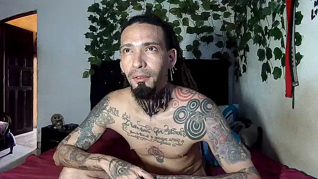 Snapshot of caribbeanlover1 chatting on 05-12-26, 07:55 caribbeanlover1 online show from 05-12-26, 07:55