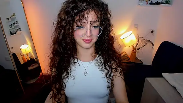 Cassandra Caiin online show from 03-22-26, 01:31