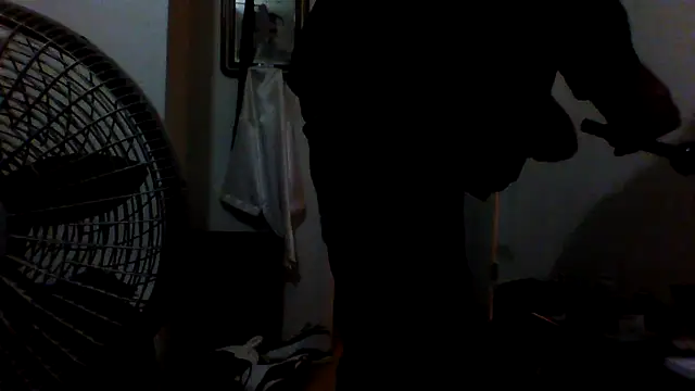 Snapshot of Yankeedave420 chatting on 01-23-25, 01:41 Yankeedave420 online show from 01-23-25, 01:41