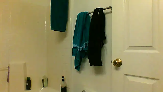 Snapshot of Yankeedave420 chatting on 01-30-25, 04:37 Yankeedave420 online show from 01-30-25, 04:37