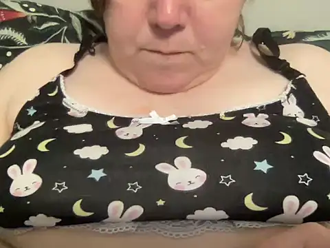 Snapshot of ParisNova chatting on 01-22-25, 03:31 ParisNova online show from 01-22-25, 03:31