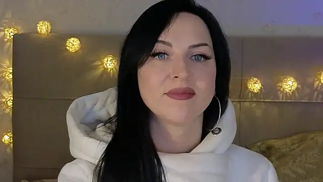 Snapshot of lily_conor chatting on 12-19-24, 04:57 lily conor online show from 12-19-24, 04:57