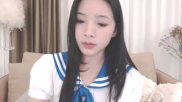 Snapshot of Sara1113 chatting on 12-29-24, 04:40 Sara1113 online show from 12-29-24, 04:40