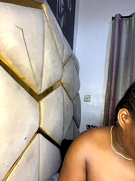 catty3232 online show from 10-04-25, 11:58