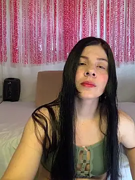 Estefani 32 online show from 03-18-26, 07:17