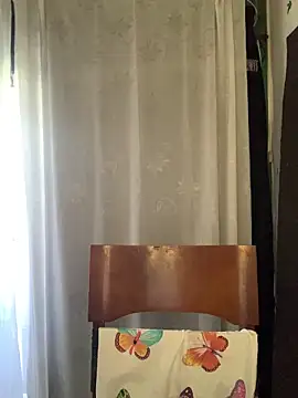 Estefani 32 online show from 05-26-26, 05:42