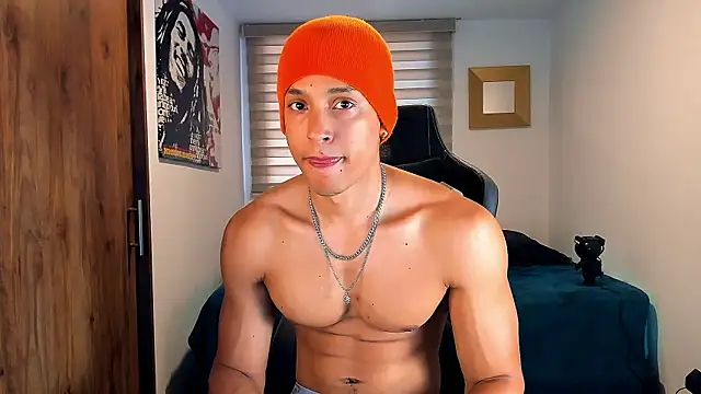 Liam V online show from 01-30-25, 01:42