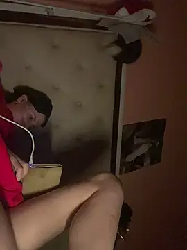 Flossy Vettie online show from 10-31-25, 12:44