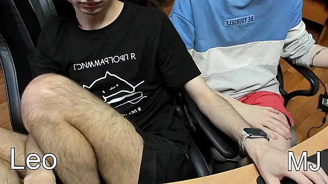 Snapshot of teelimata chatting on 02-02-25, 01:19 teelimata online show from 02-02-25, 01:19