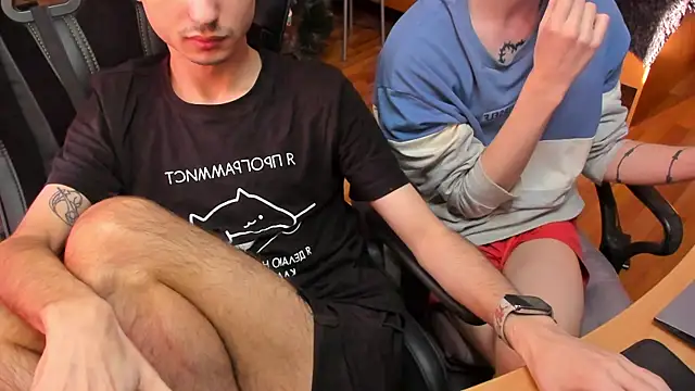 Snapshot of teelimata chatting on 02-04-25, 10:54 teelimata online show from 02-04-25, 10:54