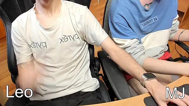 Snapshot of teelimata chatting on 02-28-25, 01:25 teelimata online show from 02-28-25, 01:25