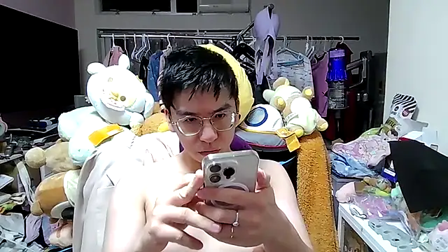 Snapshot of charlie_xdd chatting on 02-22-26, 03:32 charlie xdd online show from 02-22-26, 03:32