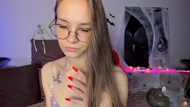 Sunbeam69 online show from 10-31-25, 04:57