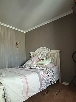 GoddessLara online show from 05-20-26, 12:17