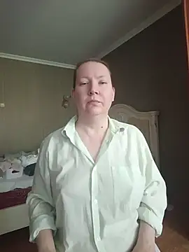 Snapshot of GoddessLara chatting on 06-30-26, 02:12 GoddessLara online show from 06-30-26, 02:12