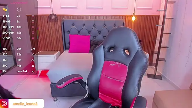 AMELIELEONE online show from 10-08-25, 12:25