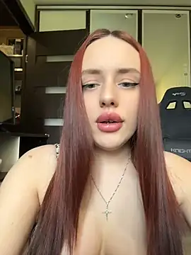 Lisaaan online show from 06-19-26, 10:41
