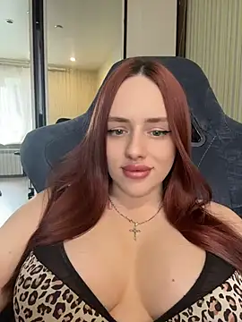 Lisaaan online show from 06-21-26, 10:51