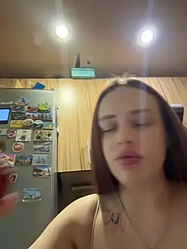 Lisaaan online show from 07-03-26, 12:44