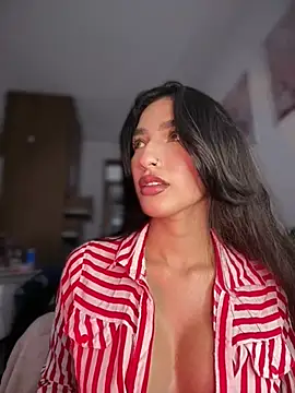 DulceLenns online show from 02-02-26, 05:55