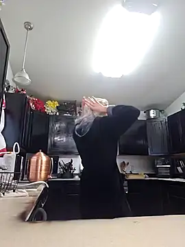 Snapshot of ScarletCallings420 chatting on 12-20-24, 09:28 ScarletCallings420 online show from 12-20-24, 09:28